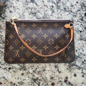Louis Vuitton Neverfull Pochette